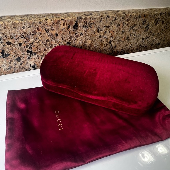 Gucci Burgundy Sunglasses Case and Gucci Slip Cover, Any Gender - Picture 2 of 10